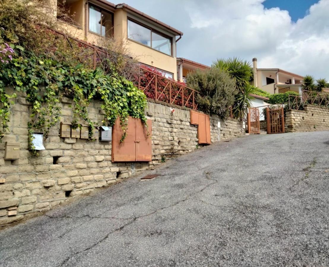 Sguardo Sul Lago Trevignano Romano Eksteriør bilde