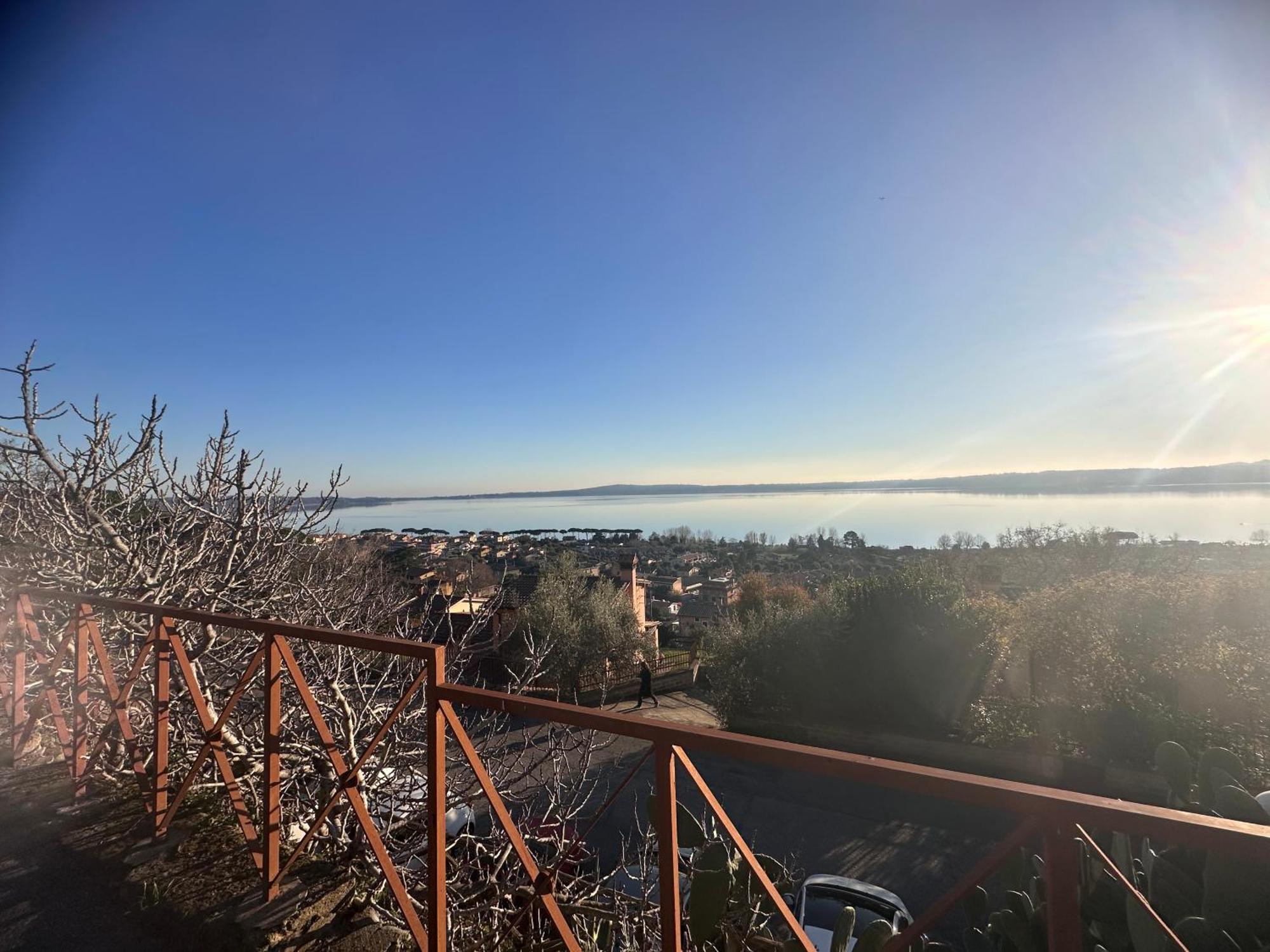 Sguardo Sul Lago Trevignano Romano Eksteriør bilde