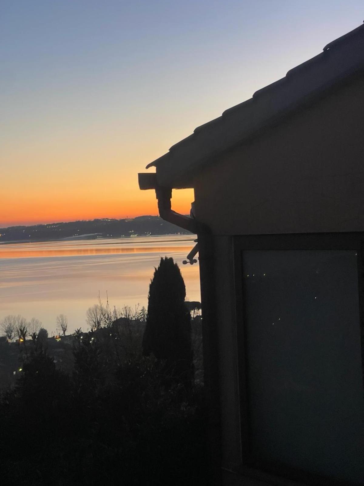 Sguardo Sul Lago Trevignano Romano Eksteriør bilde